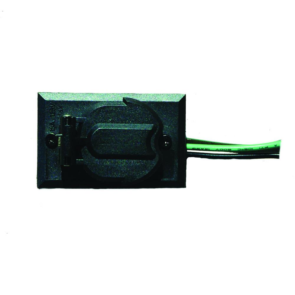 Convenience Electrical Outlet Accessory for Lamp Post