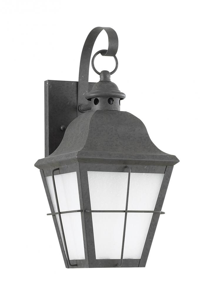 Chatham traditional 1-light medium outdoor exterior wall lantern sconce in oxidized bronze finish wi